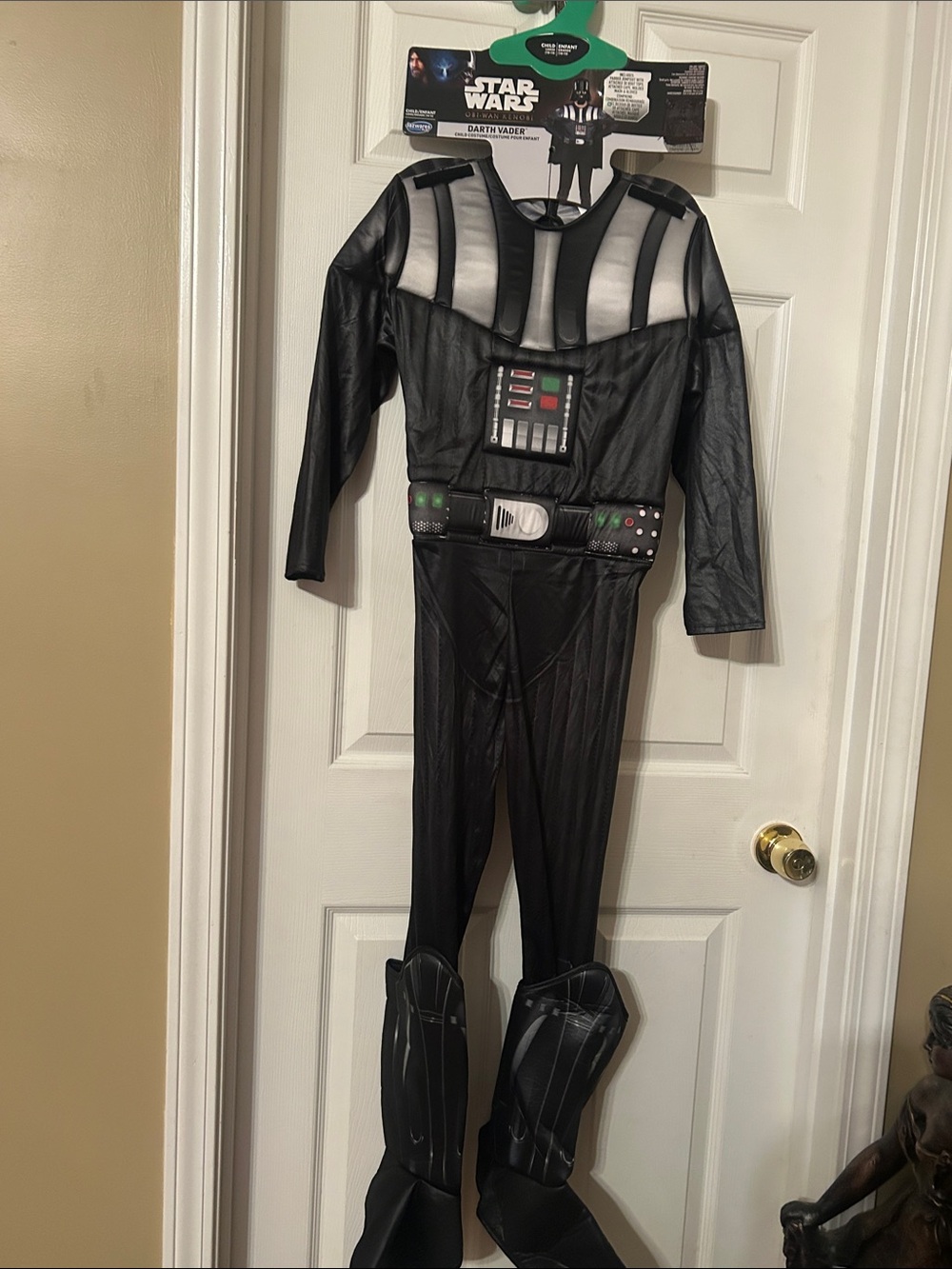 Star Wars Darth Vader Costume  size child’s 10-12
